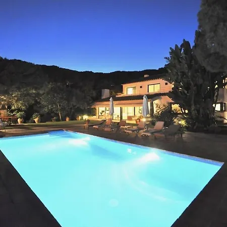 Casa Les Oliveres يوريت دي مار