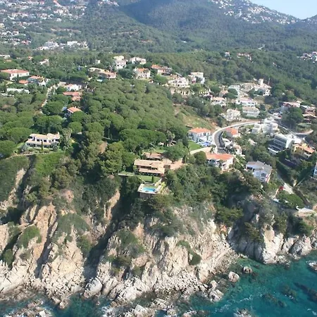 Casa Les Oliveres 别墅 *